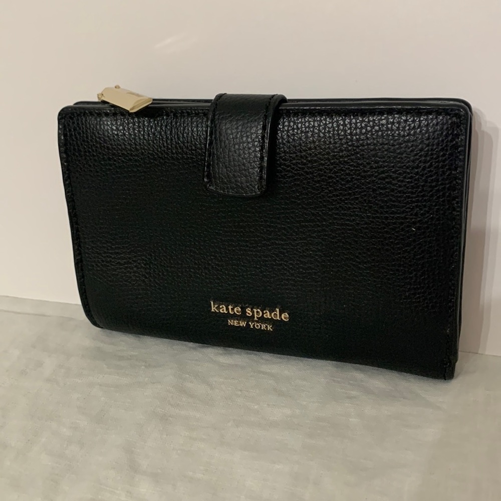Kate Spade bifold wallet